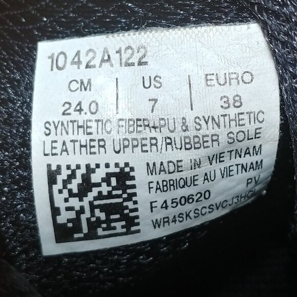 ASICS Women's Black and Gray Athletic Shoes - Picture 7 of 7